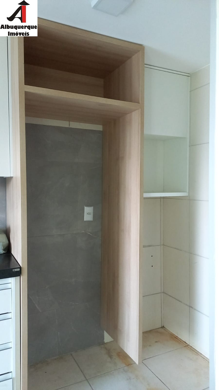 Apartamento à venda com 3 quartos, 77m² - Foto 3