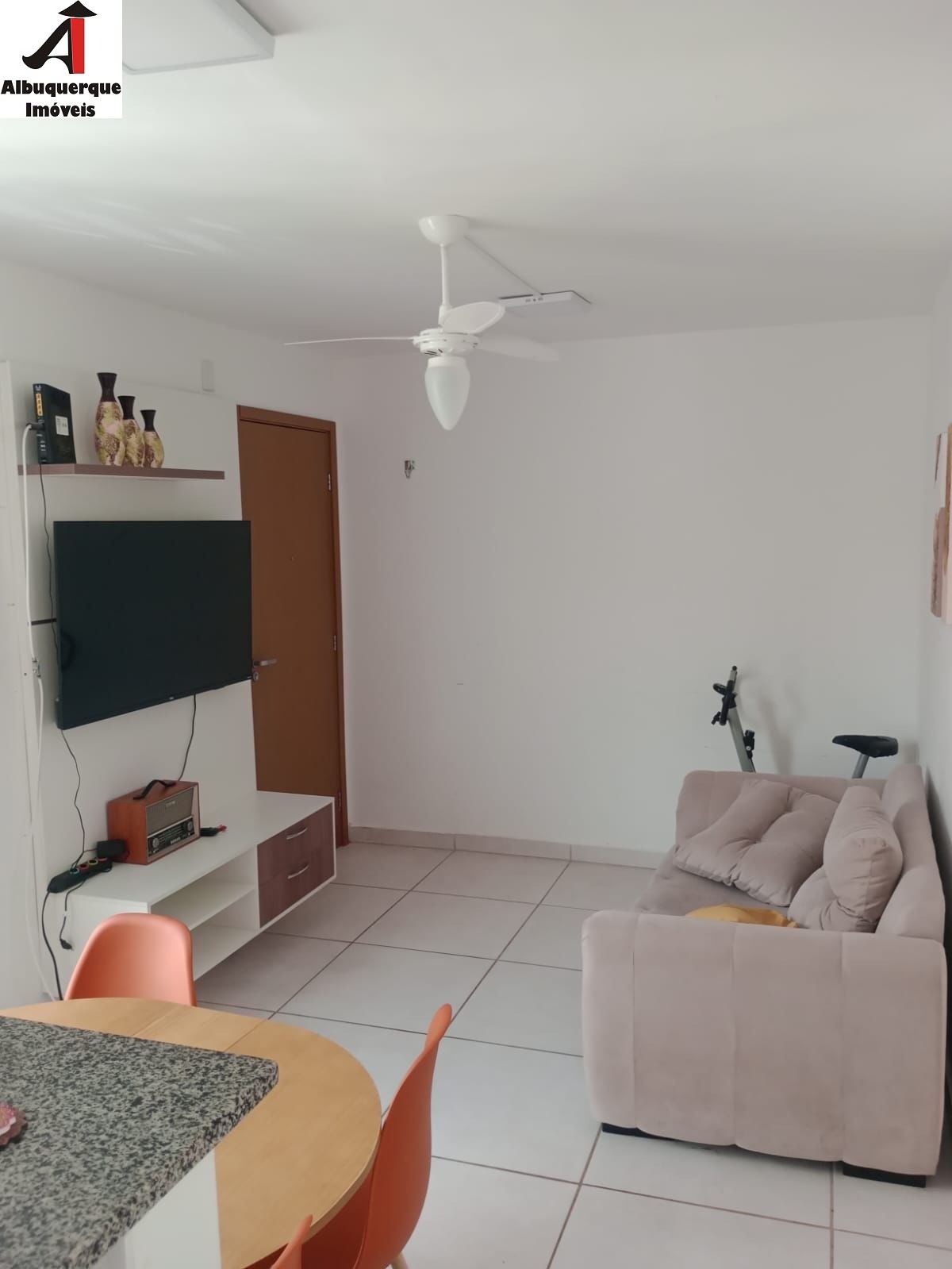 Apartamento à venda com 2 quartos, 42m² - Foto 1