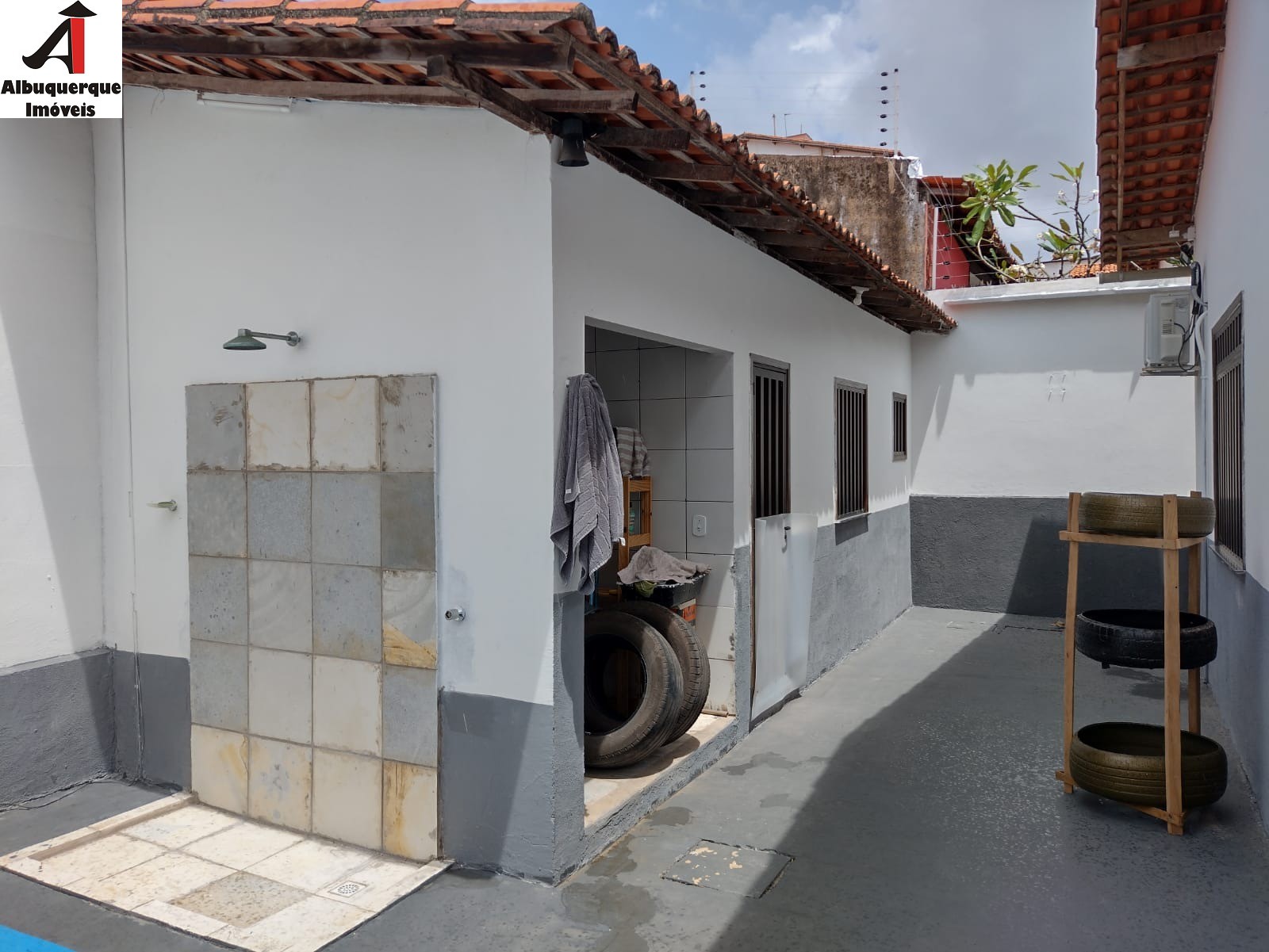 Casa à venda com 3 quartos, 360m² - Foto 9