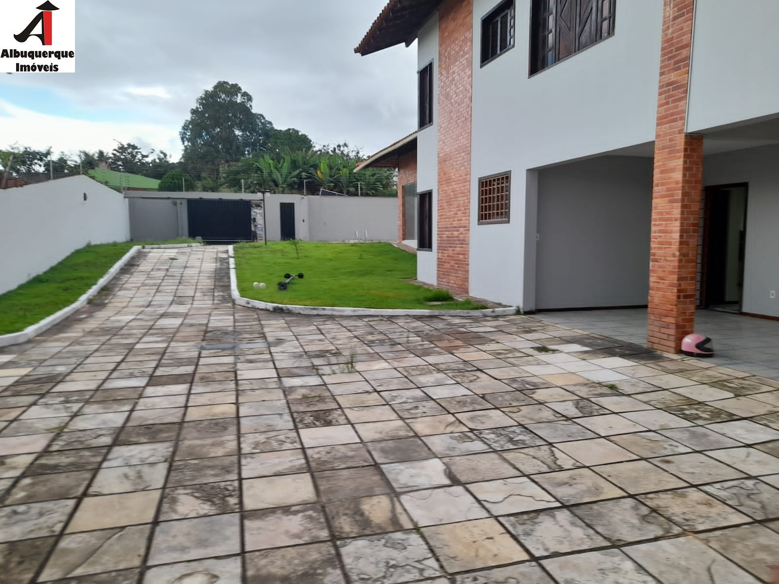 Casa à venda com 4 quartos, 1200m² - Foto 14