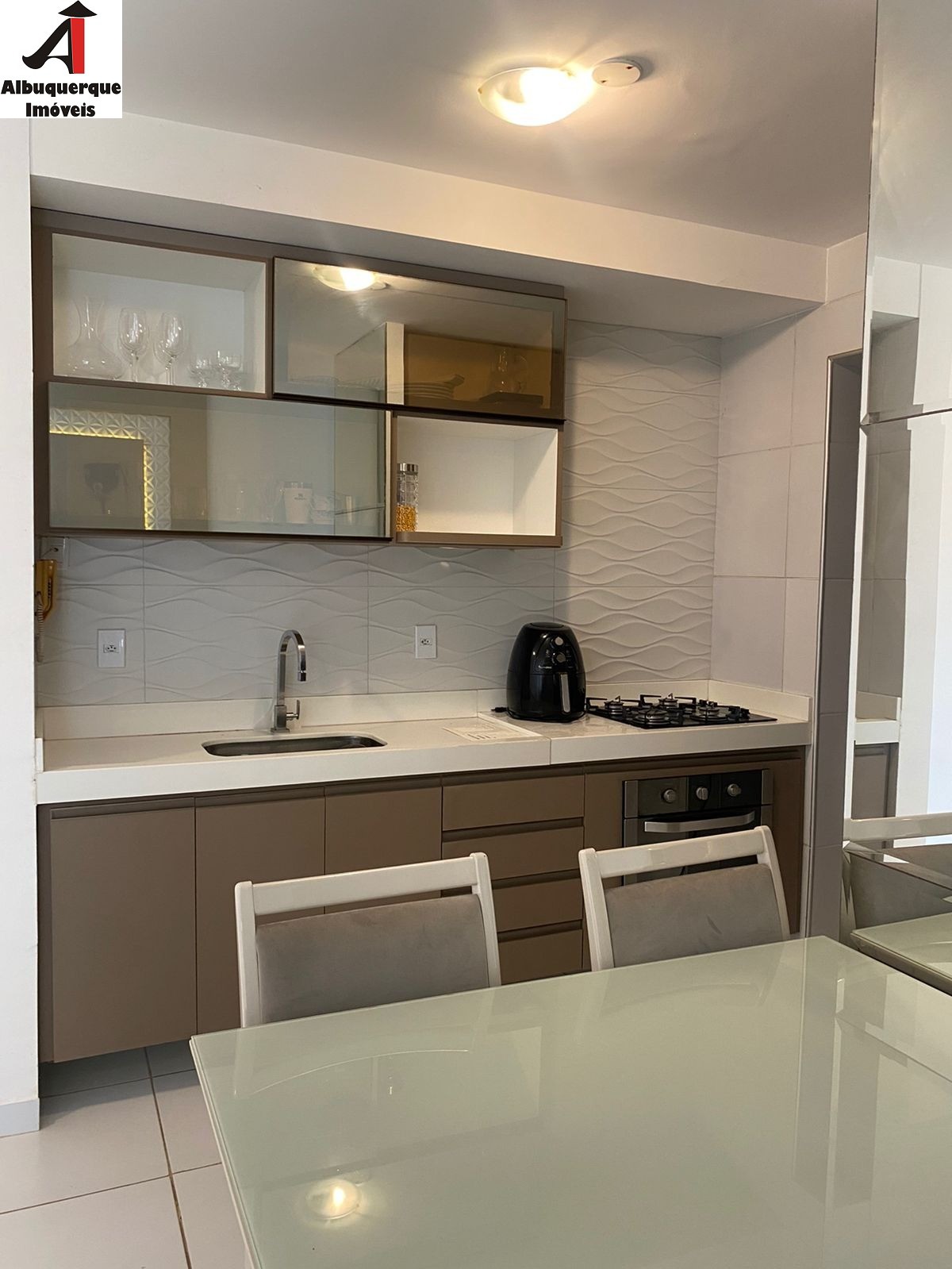 Apartamento à venda com 3 quartos, 74m² - Foto 2