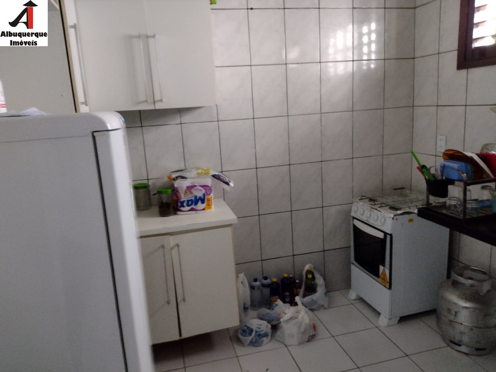 Casa à venda com 3 quartos, 360m² - Foto 11