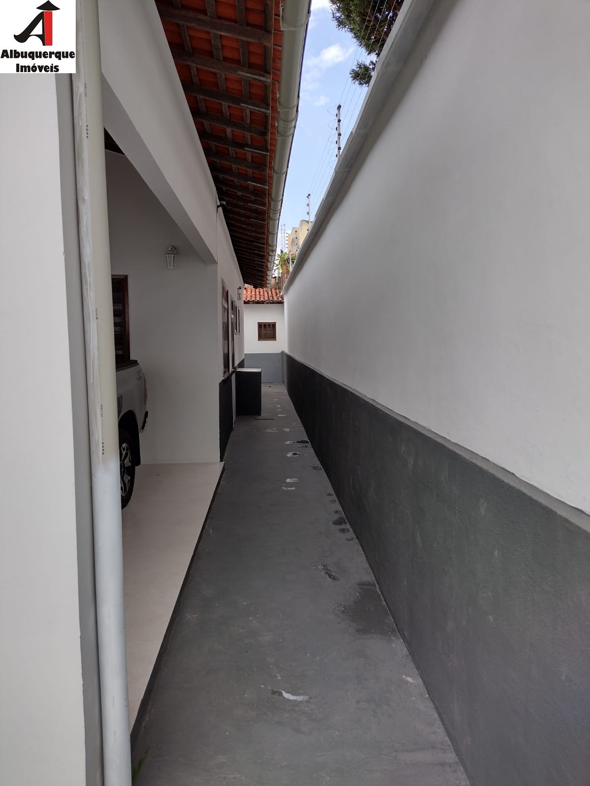 Casa à venda com 3 quartos, 360m² - Foto 18