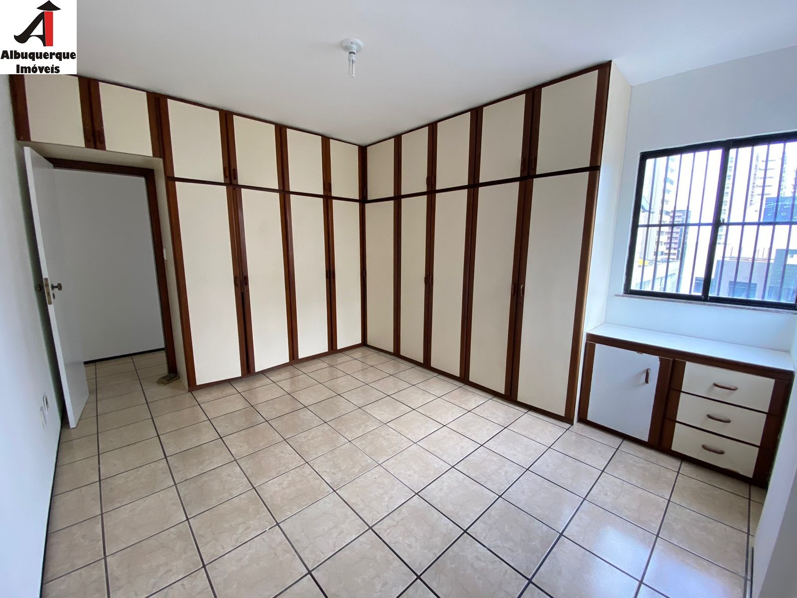 Apartamento à venda com 3 quartos, 130m² - Foto 22