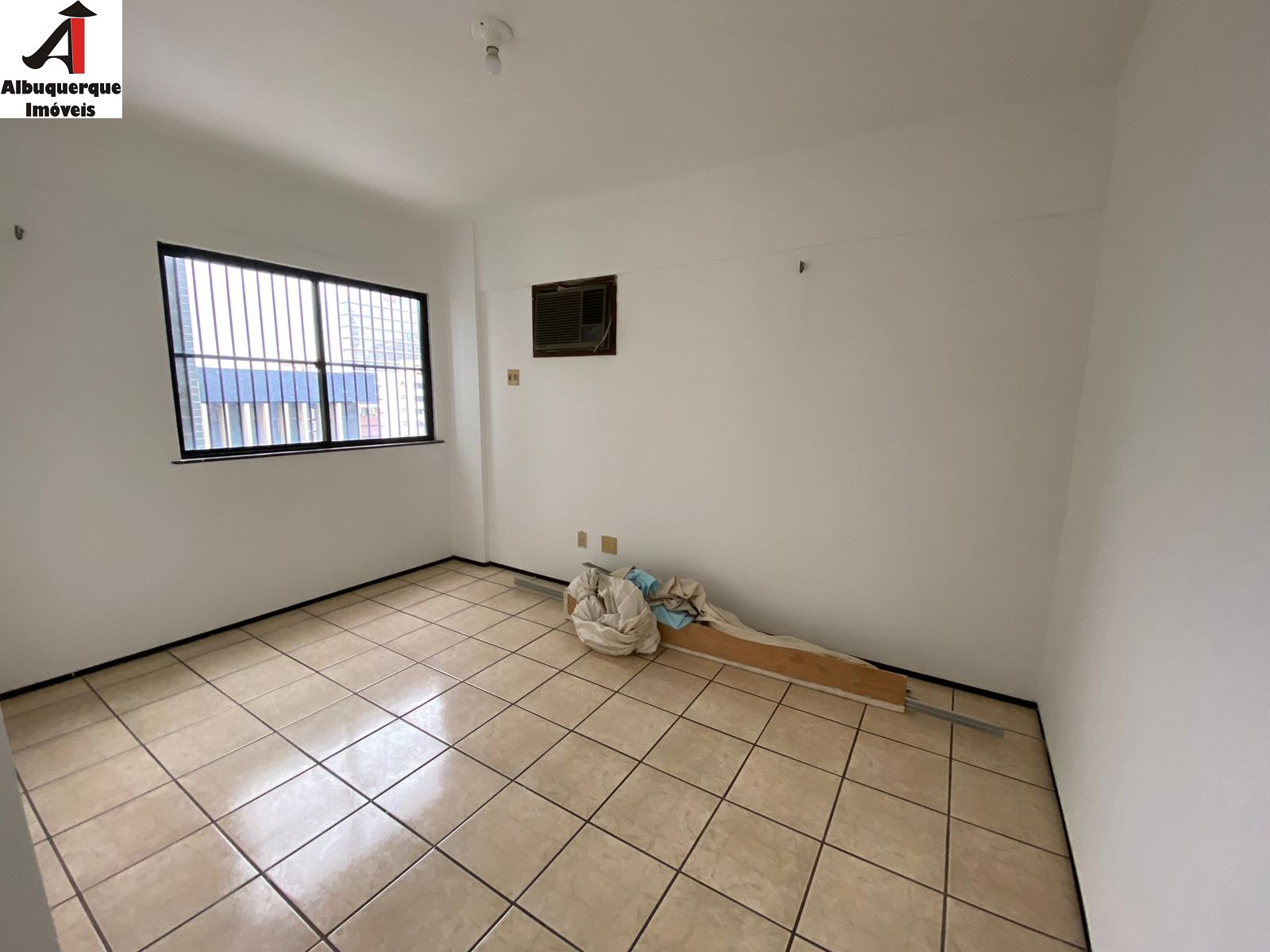 Apartamento à venda com 3 quartos, 130m² - Foto 27