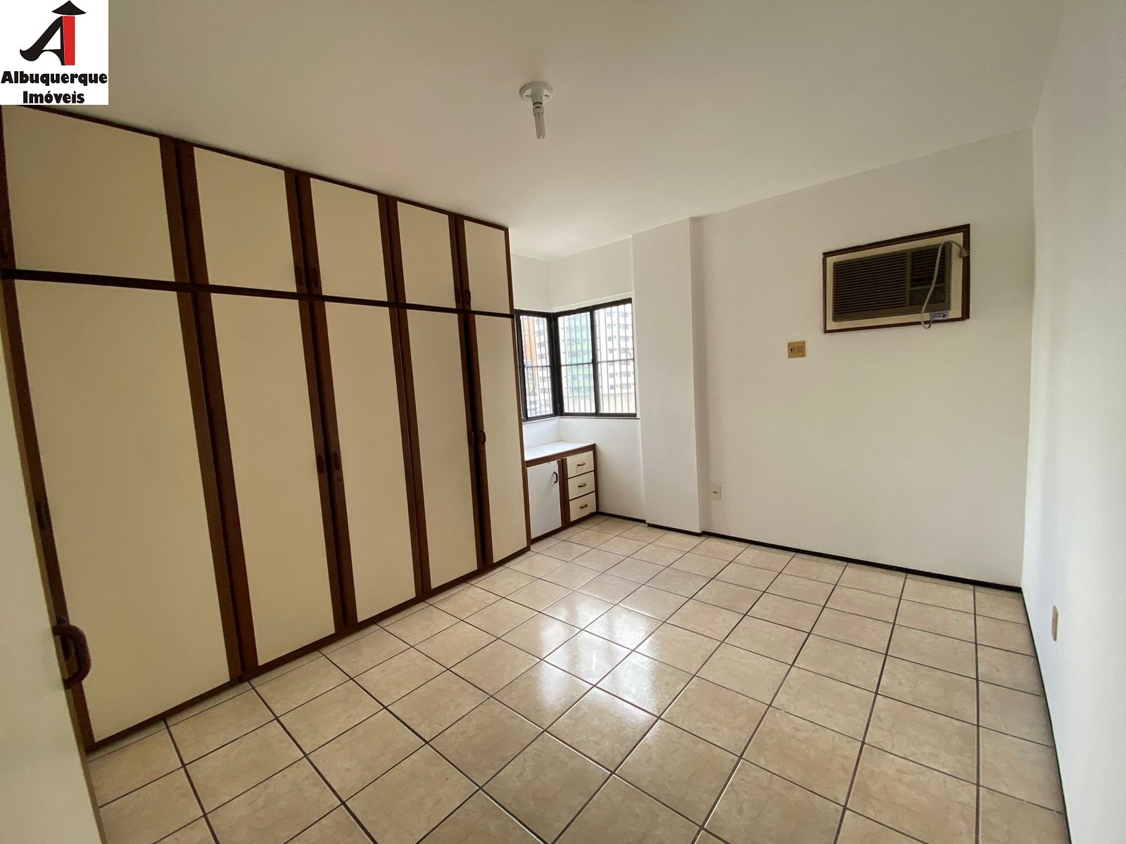 Apartamento à venda com 3 quartos, 130m² - Foto 21