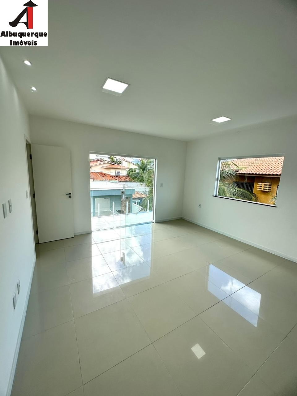 Casa à venda com 5 quartos, 450m² - Foto 11