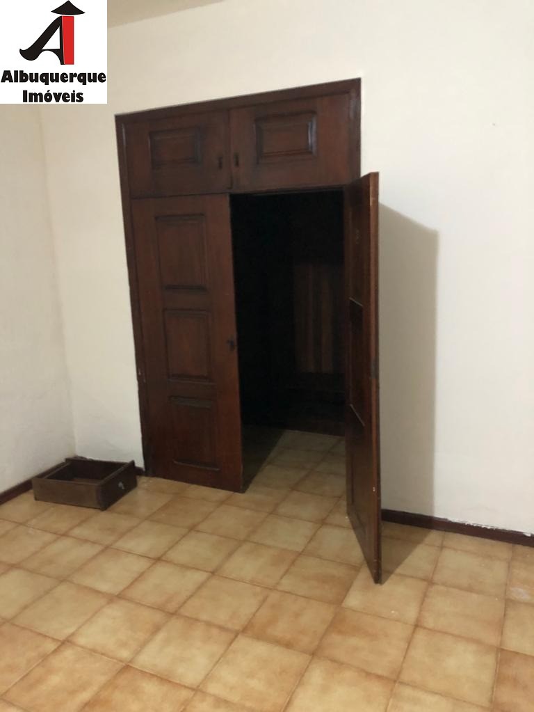 Casa à venda com 6 quartos, 1000m² - Foto 14