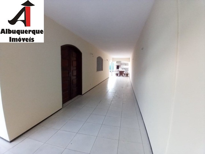 Casa à venda com 6 quartos, 360m² - Foto 10