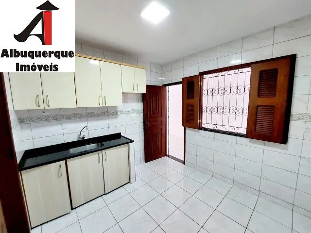 Casa à venda com 3 quartos, 360m² - Foto 7