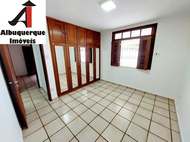 Casa à venda com 3 quartos, 360m² - Foto 6