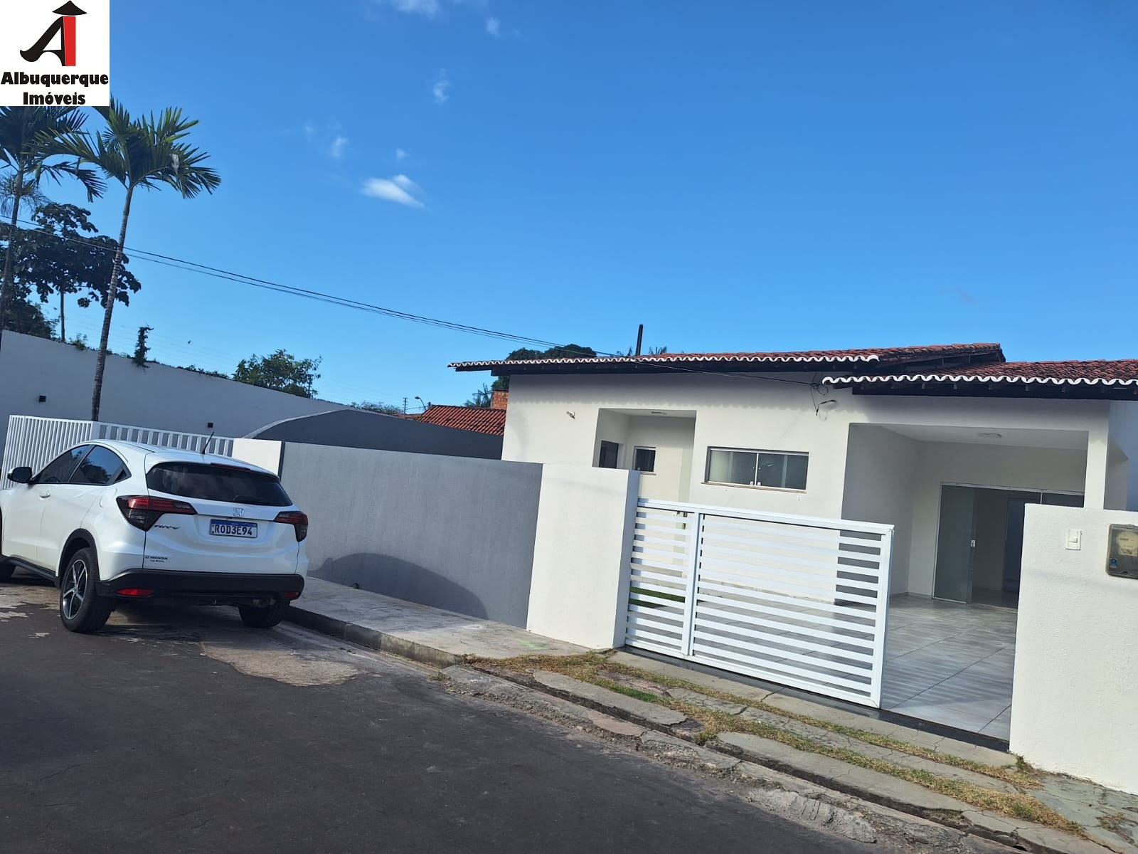 Casa à venda com 3 quartos, 300m² - Foto 4