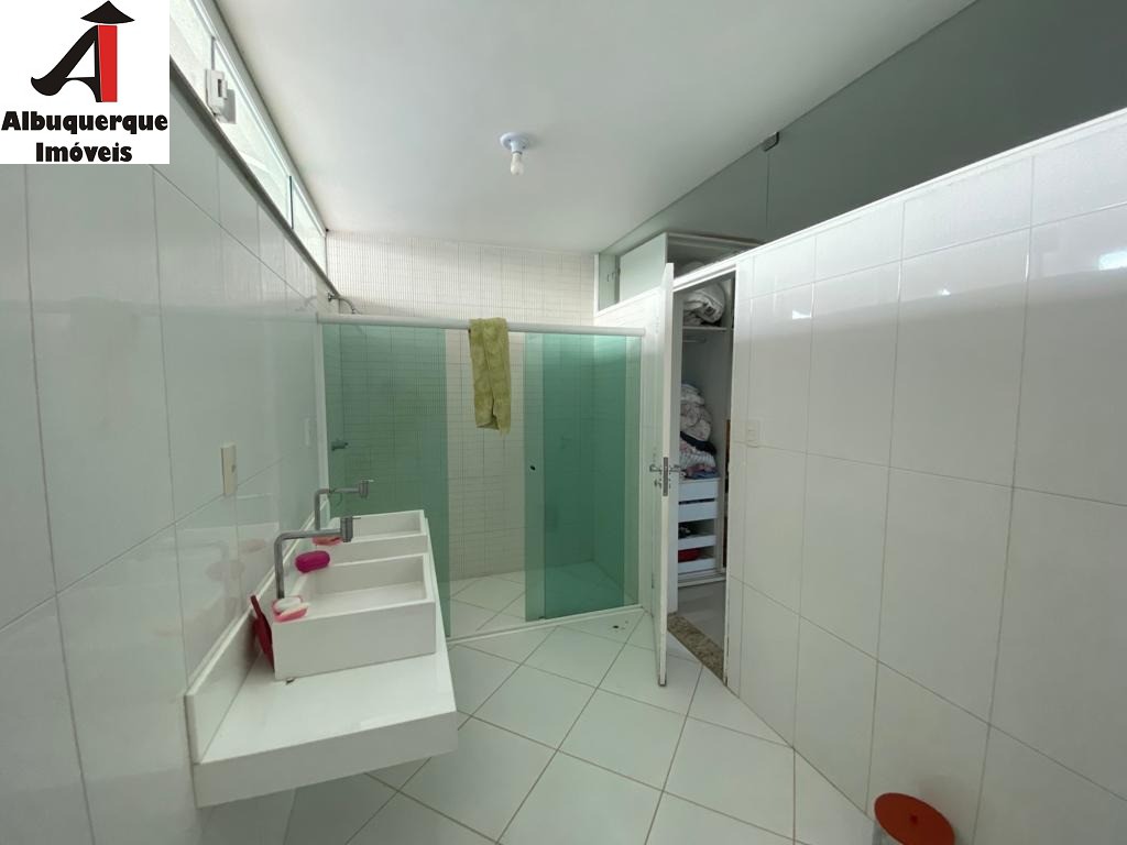 Casa à venda com 4 quartos, 700m² - Foto 12