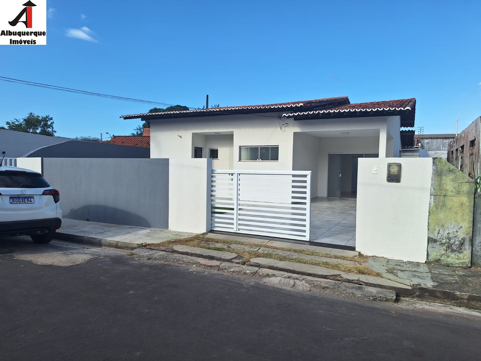 Casa à venda com 3 quartos, 300m² - Foto 3