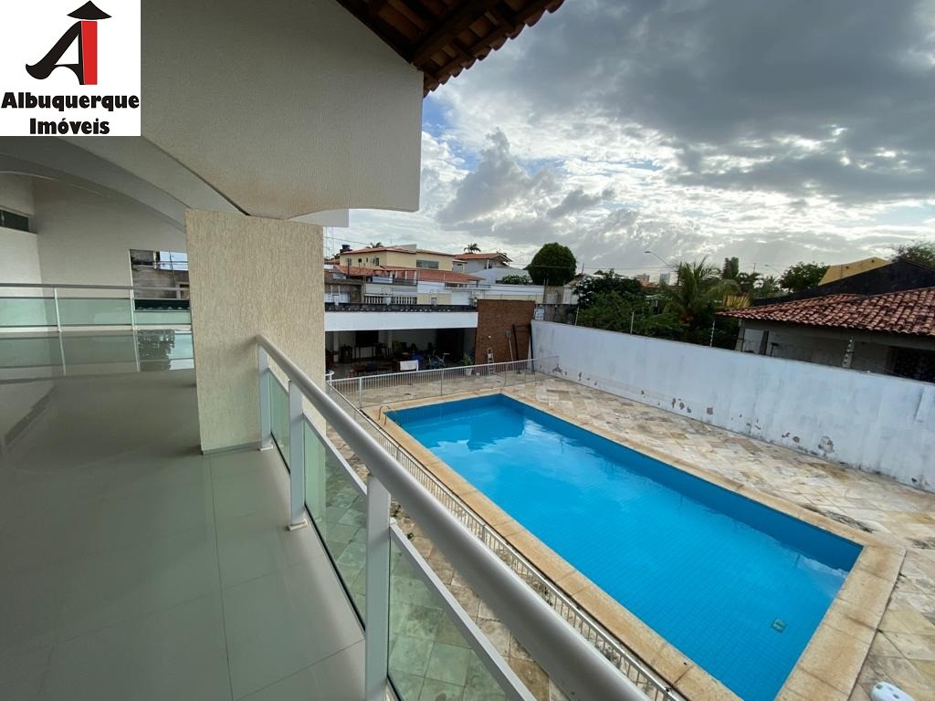 Casa à venda com 4 quartos, 700m² - Foto 14