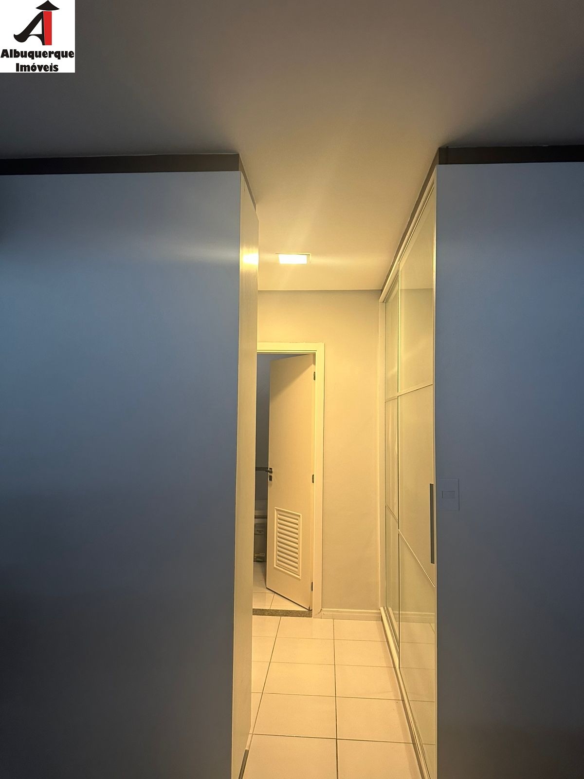 Apartamento para alugar com 4 quartos, 300m² - Foto 15