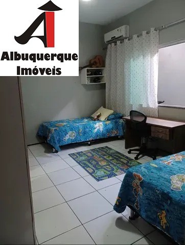 Casa à venda com 3 quartos, 200m² - Foto 10