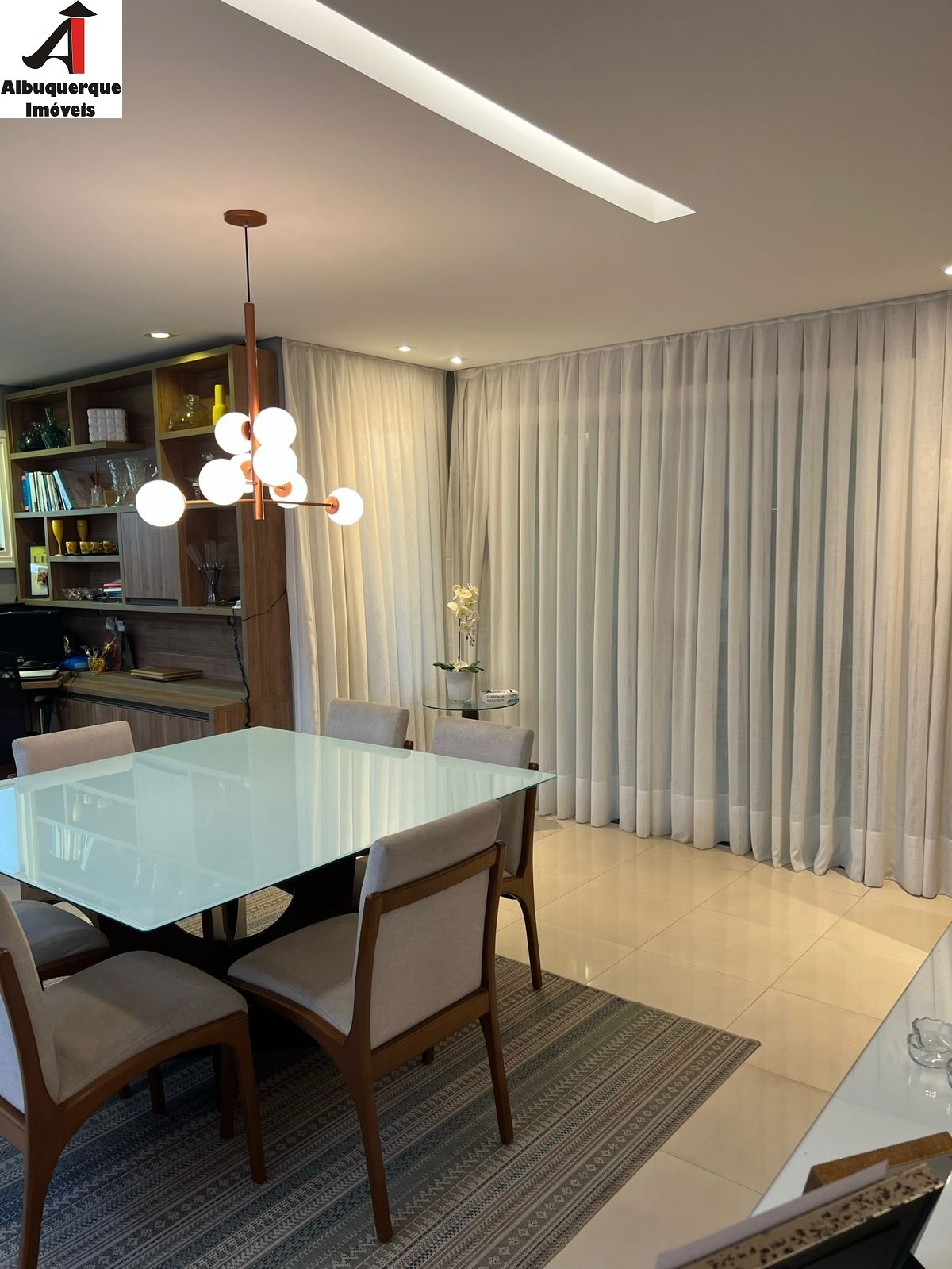 Casa à venda com 2 quartos, 250m² - Foto 8