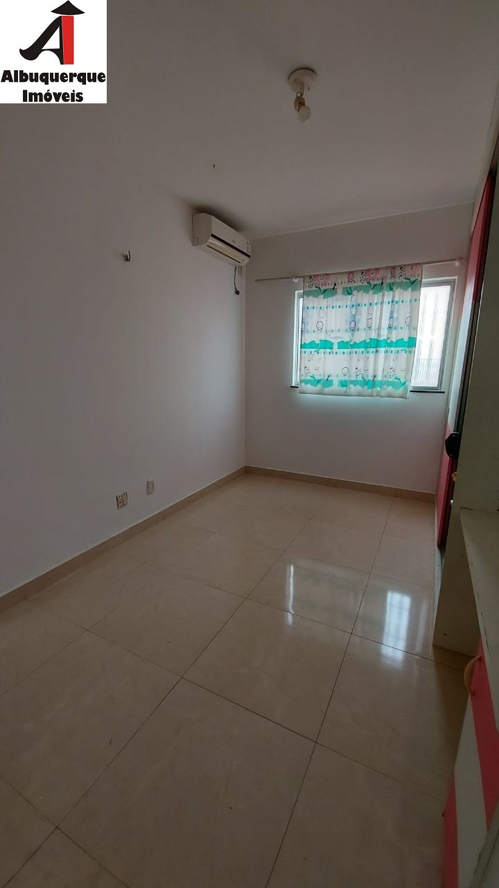 Casa à venda com 3 quartos, 275m² - Foto 13