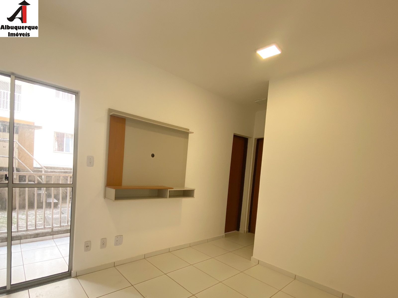 Apartamento à venda com 2 quartos, 48m² - Foto 2