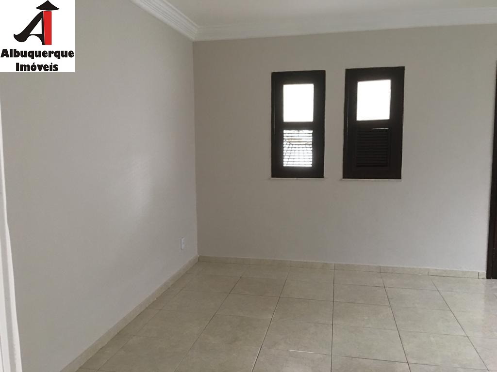 Casa à venda com 4 quartos, 360m² - Foto 10