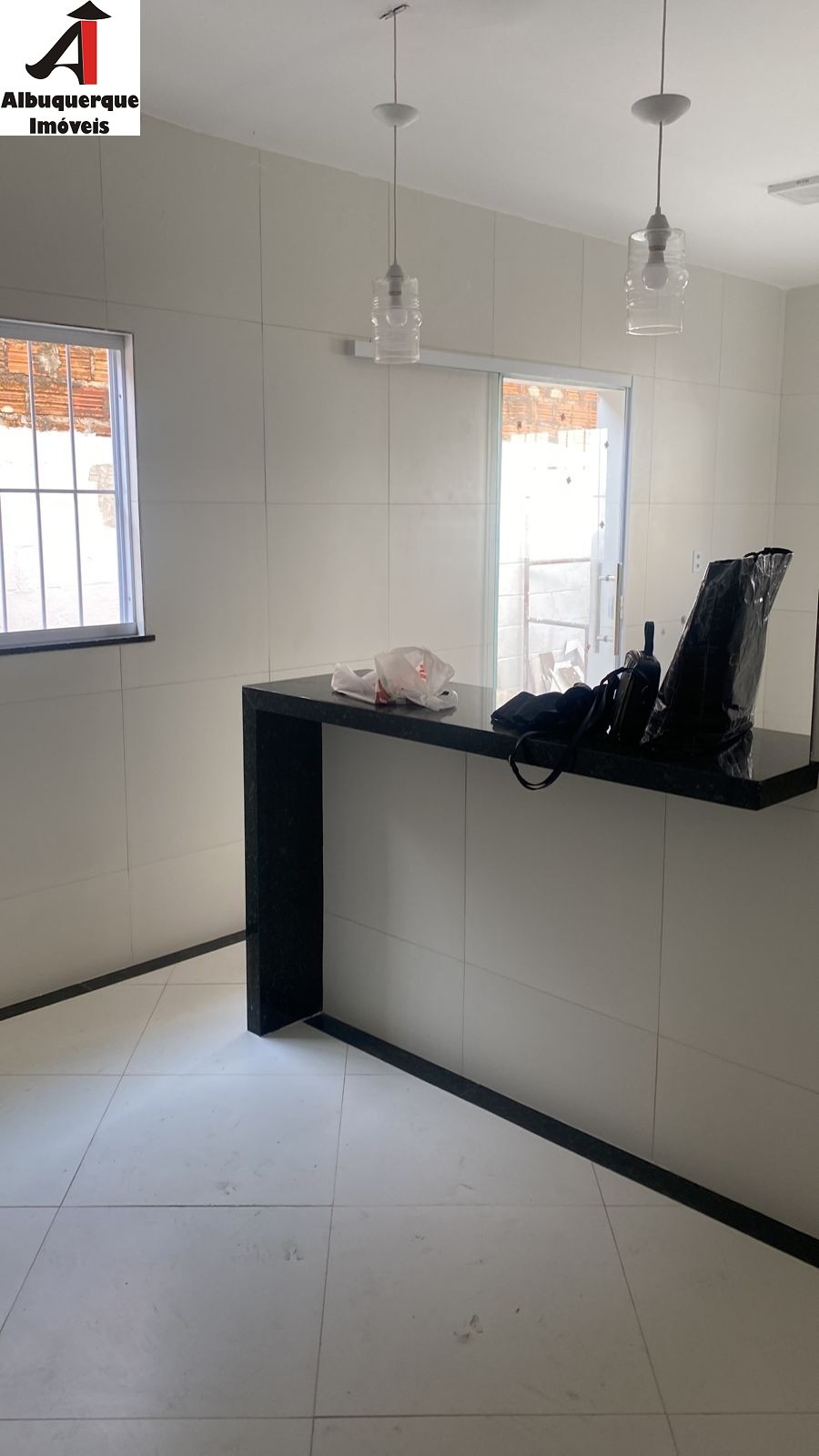 Casa para alugar com 3 quartos, 300m² - Foto 12