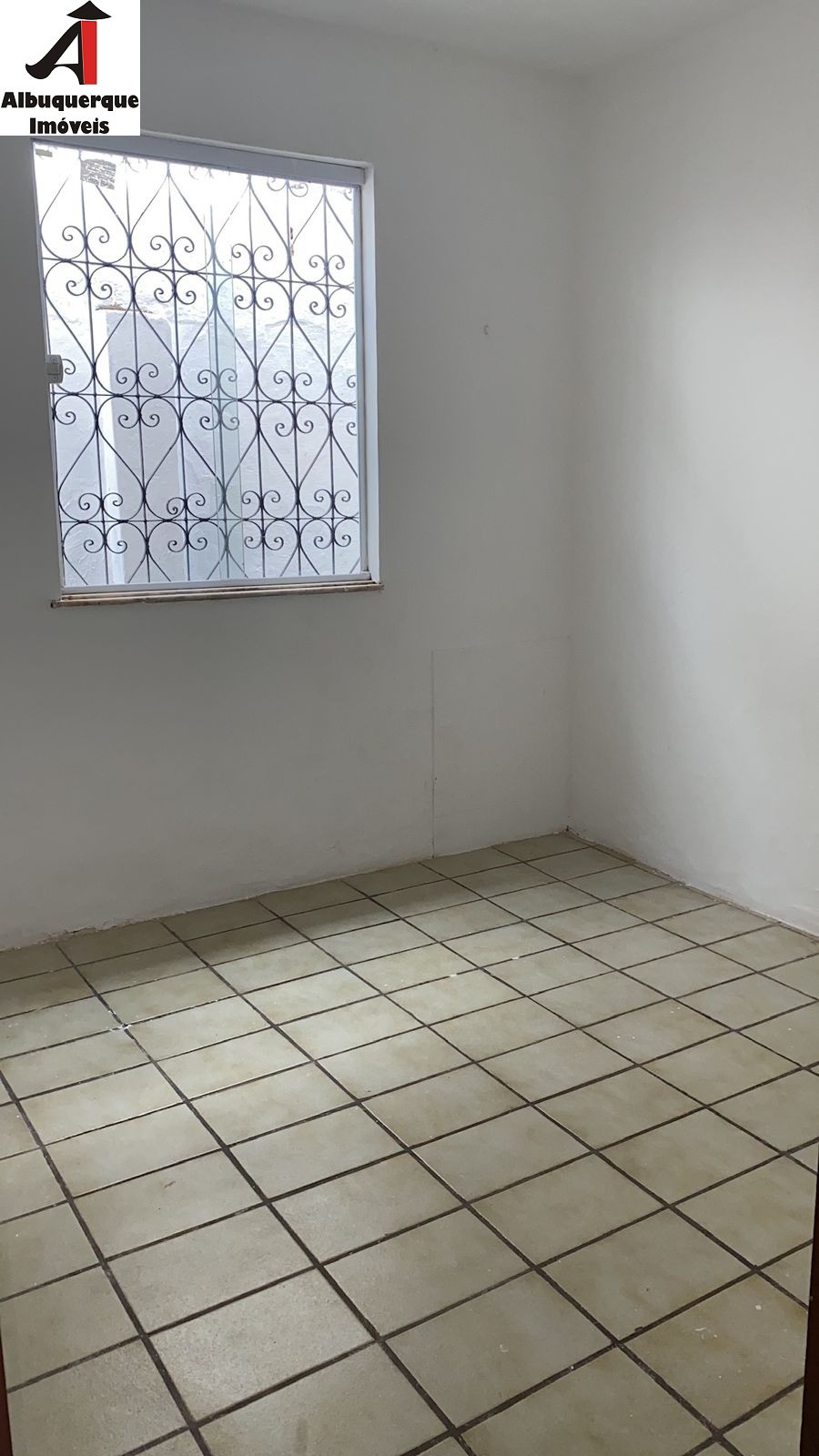 Casa à venda e aluguel com 4 quartos, 300m² - Foto 8