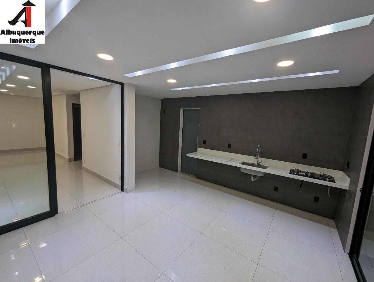 Casa à venda com 5 quartos, 476m² - Foto 11