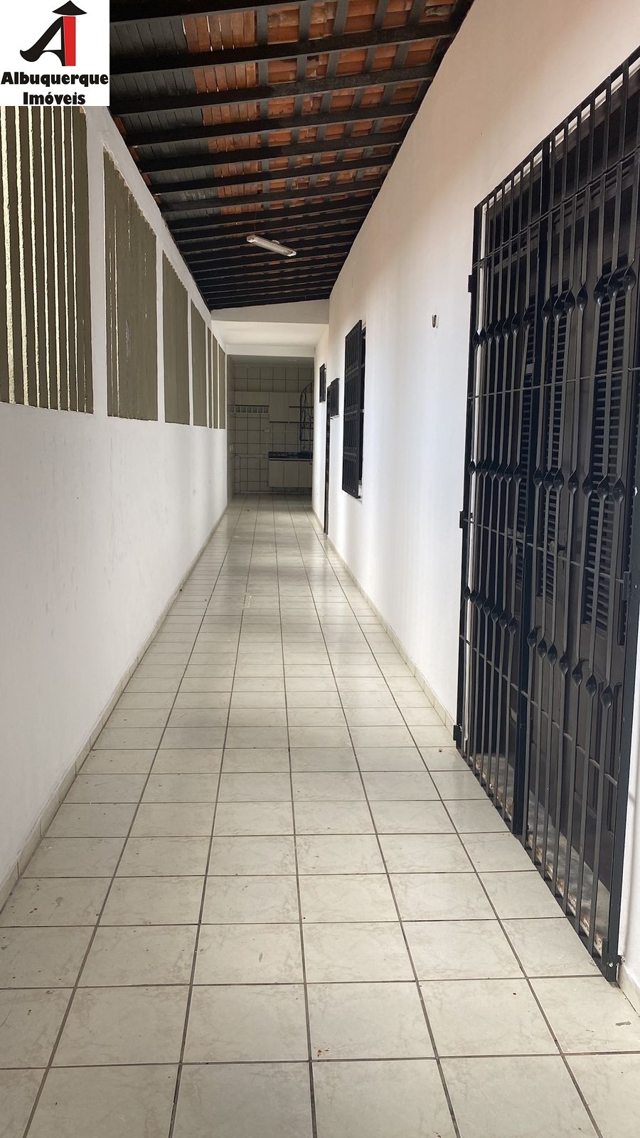 Casa à venda e aluguel com 4 quartos, 300m² - Foto 24