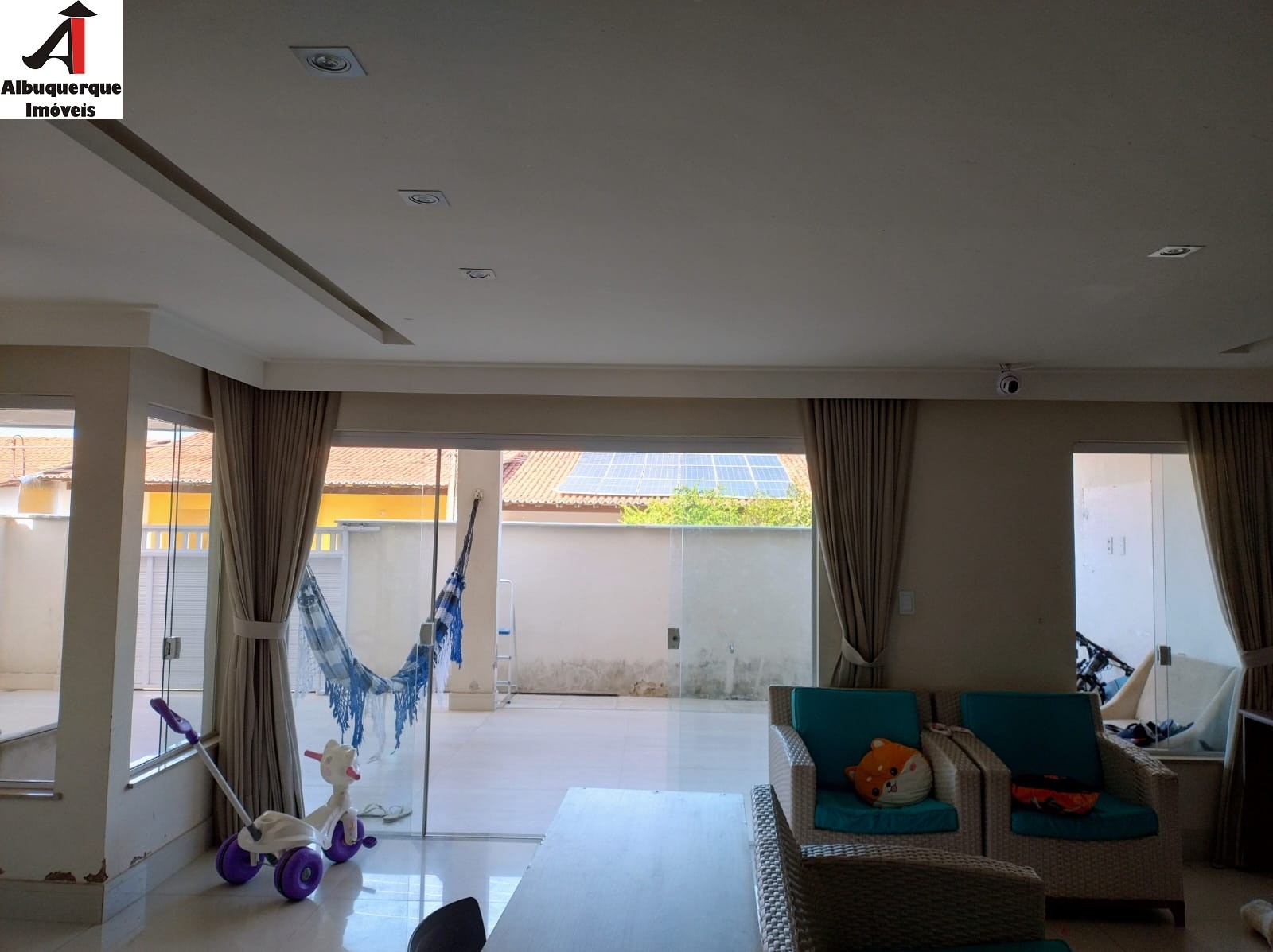 Casa à venda com 4 quartos, 250m² - Foto 10