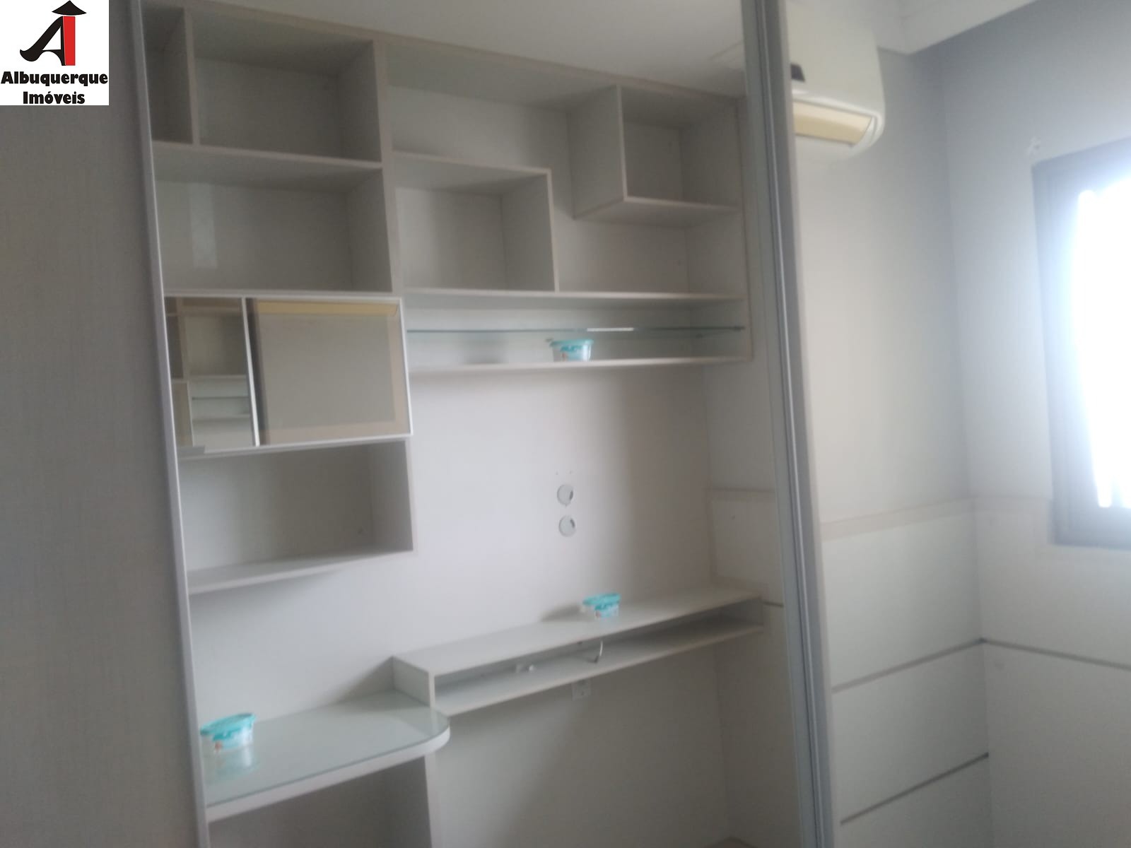 Apartamento à venda com 2 quartos, 65m² - Foto 19