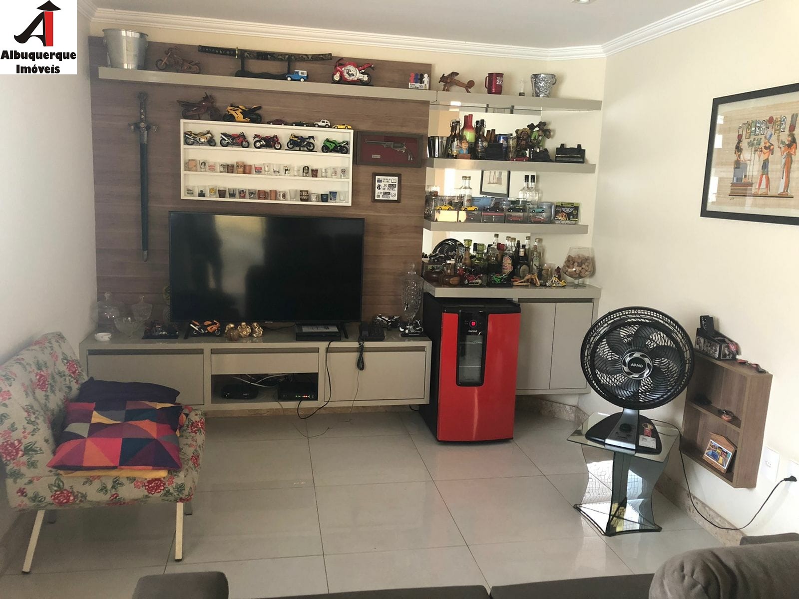 Casa para alugar com 3 quartos, 220m² - Foto 4