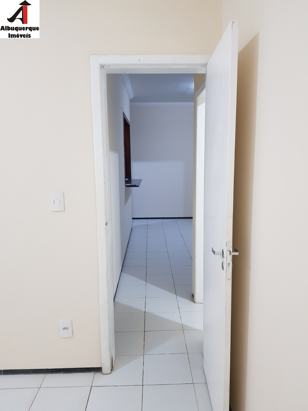 Apartamento à venda com 2 quartos, 70m² - Foto 5