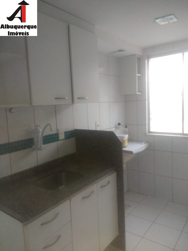 Apartamento à venda com 2 quartos, 56m² - Foto 2