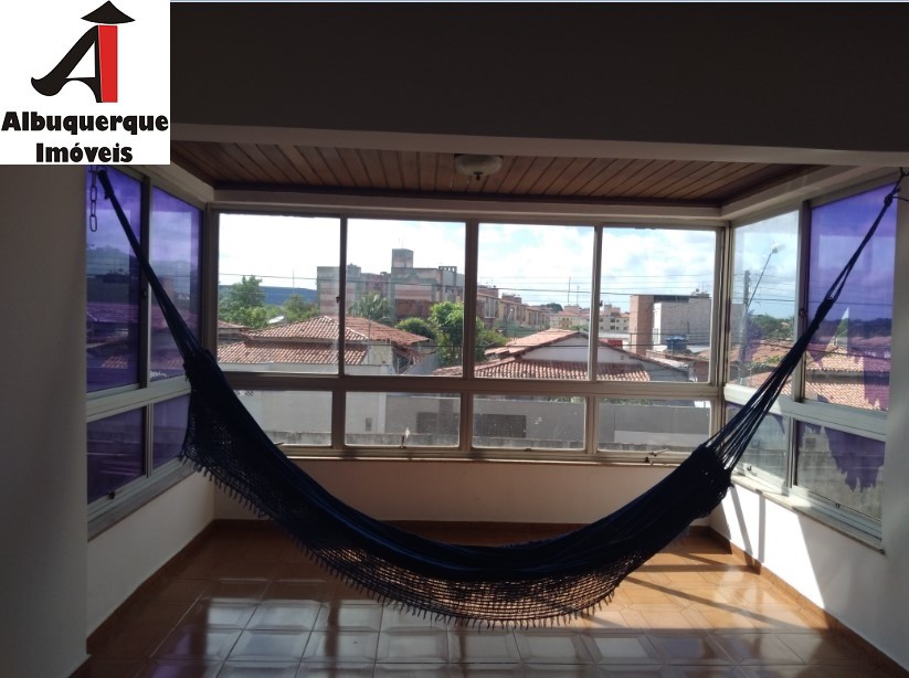 Apartamento à venda com 3 quartos, 111m² - Foto 3