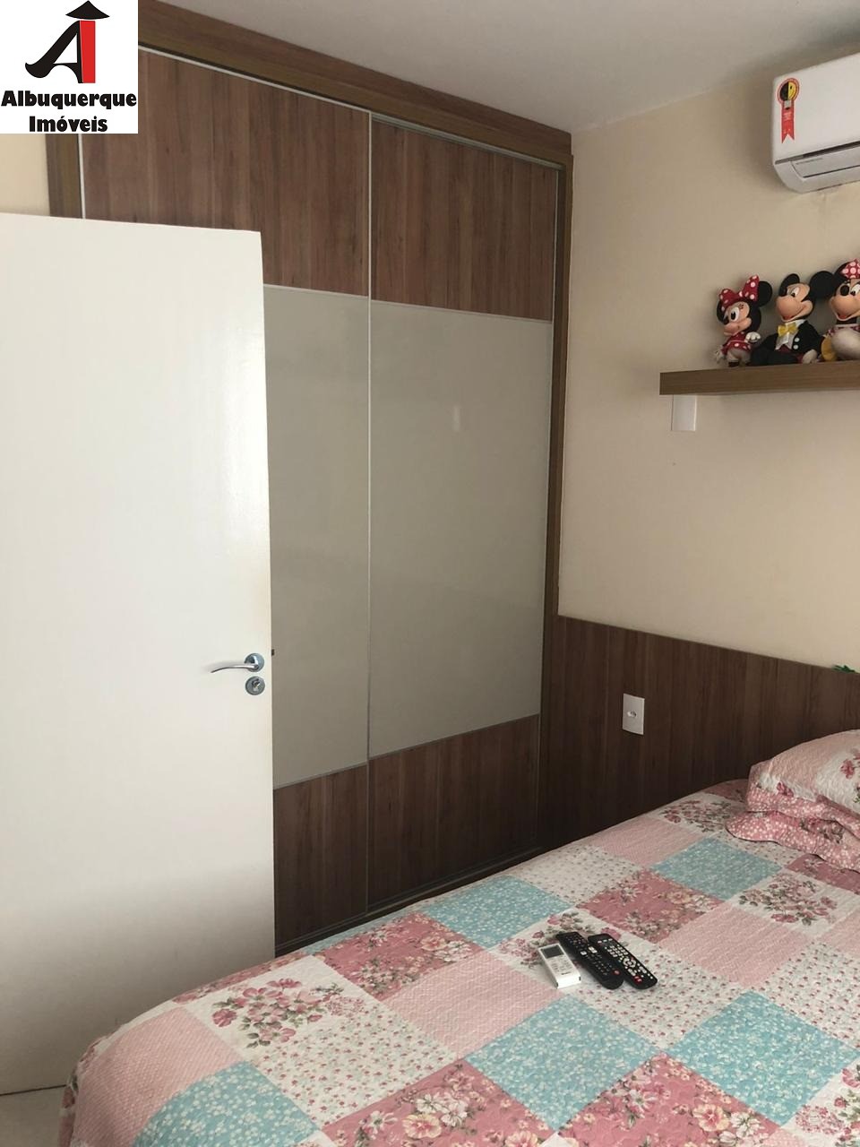 Casa para alugar com 3 quartos, 220m² - Foto 10