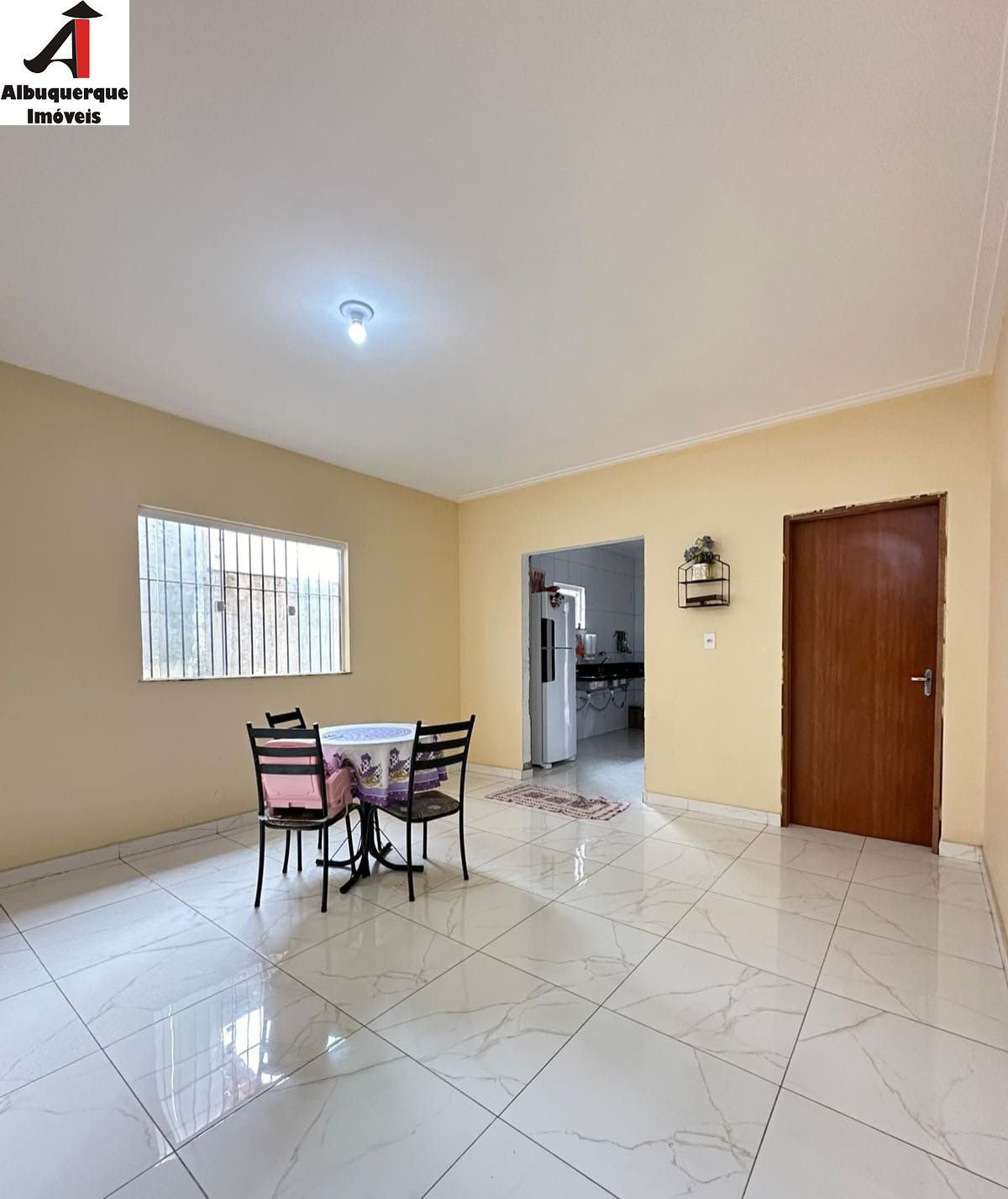 Casa à venda com 3 quartos, 300m² - Foto 8