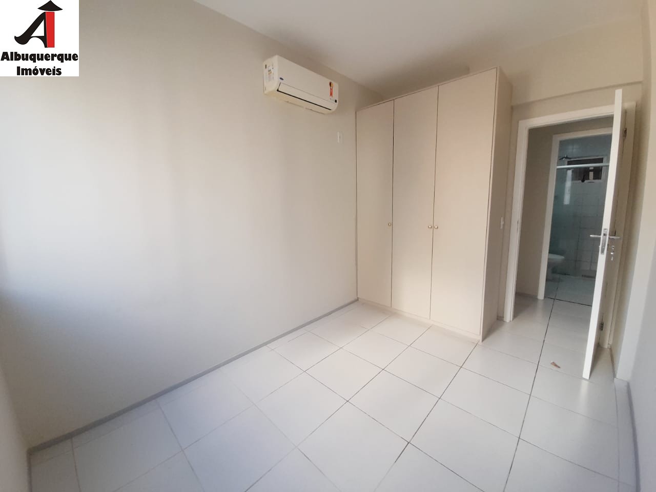 Apartamento para alugar com 3 quartos, 91m² - Foto 13