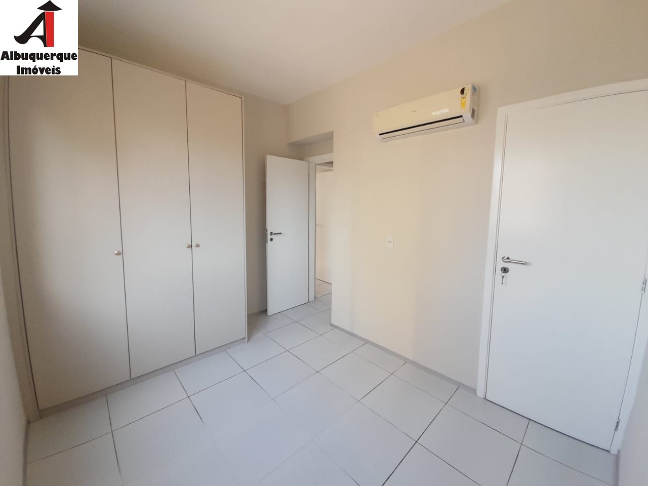 Apartamento para alugar com 3 quartos, 91m² - Foto 10