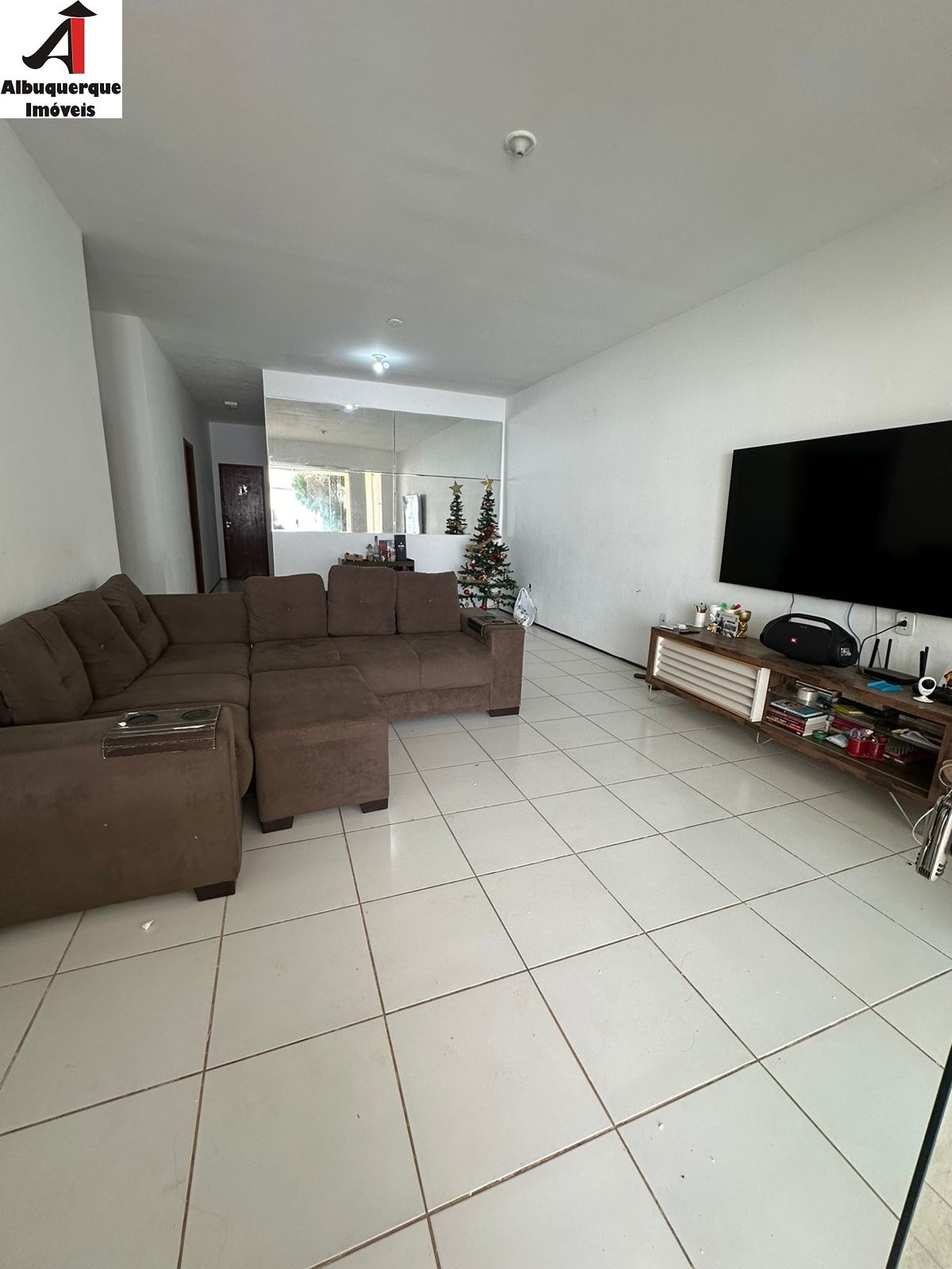 Casa à venda com 1 quarto, 300m² - Foto 8