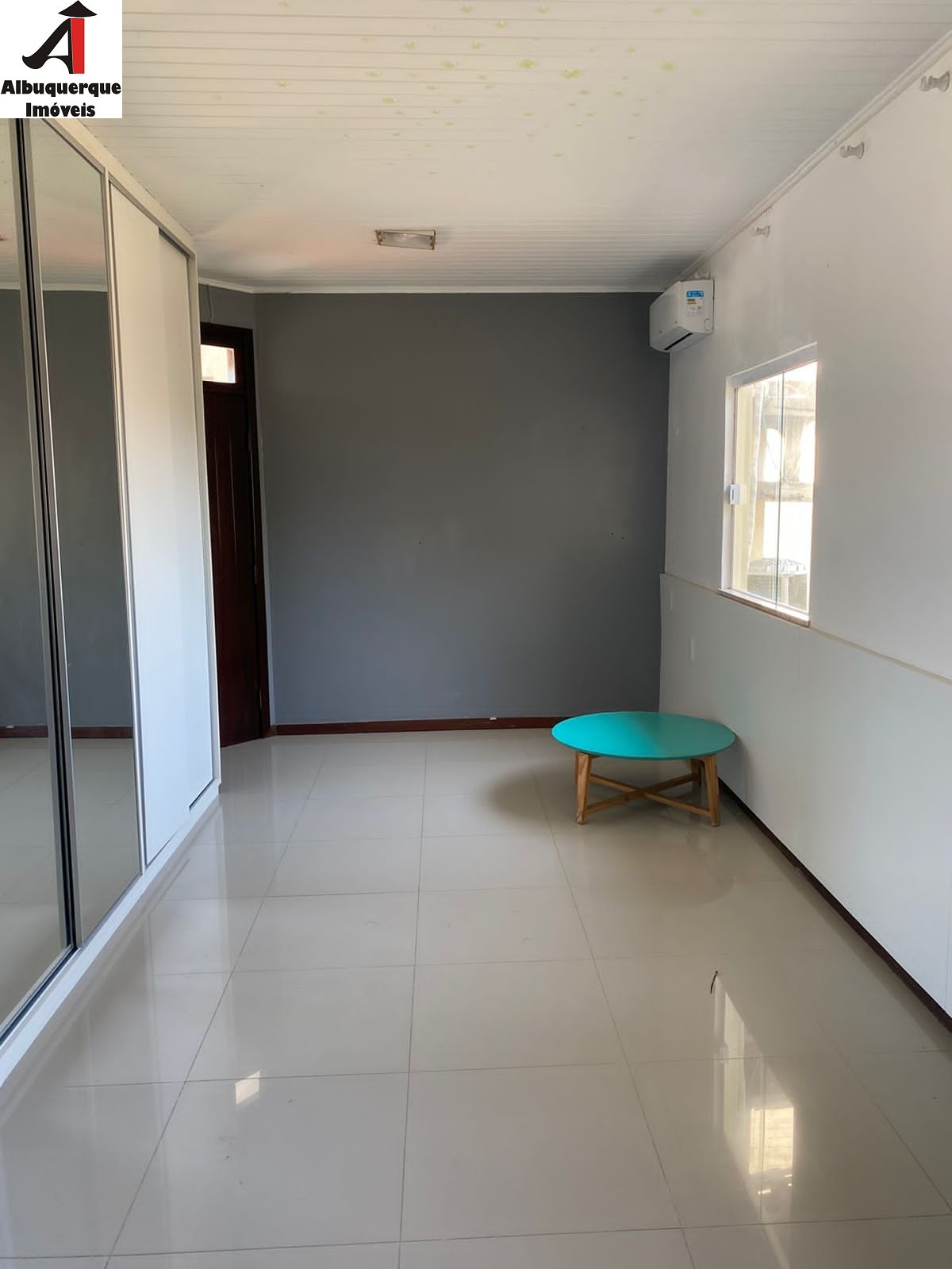 Casa à venda e aluguel com 1 quarto, 800m² - Foto 3