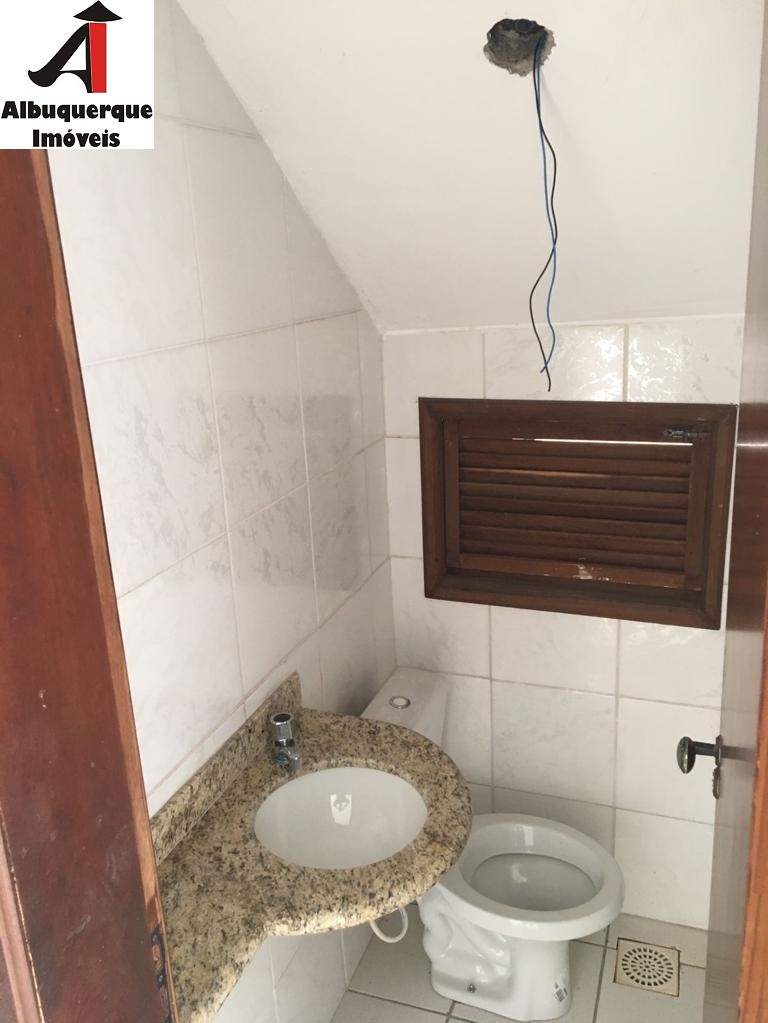 Casa à venda com 3 quartos, 137m² - Foto 4