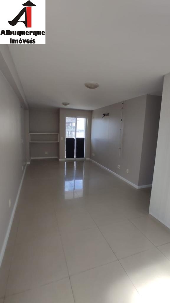 Casa à venda e aluguel com 4 quartos, 600m² - Foto 25