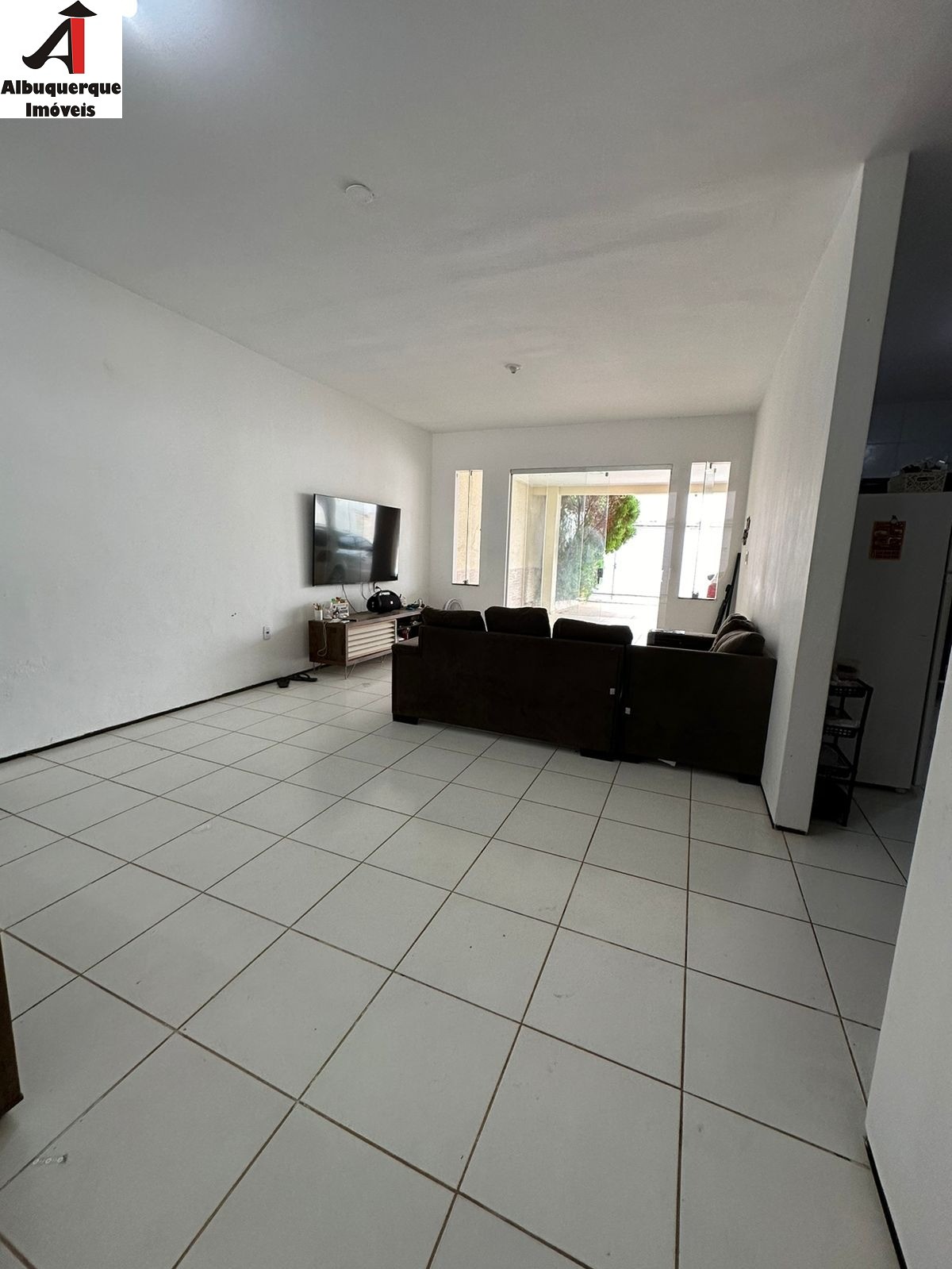 Casa à venda com 1 quarto, 300m² - Foto 10