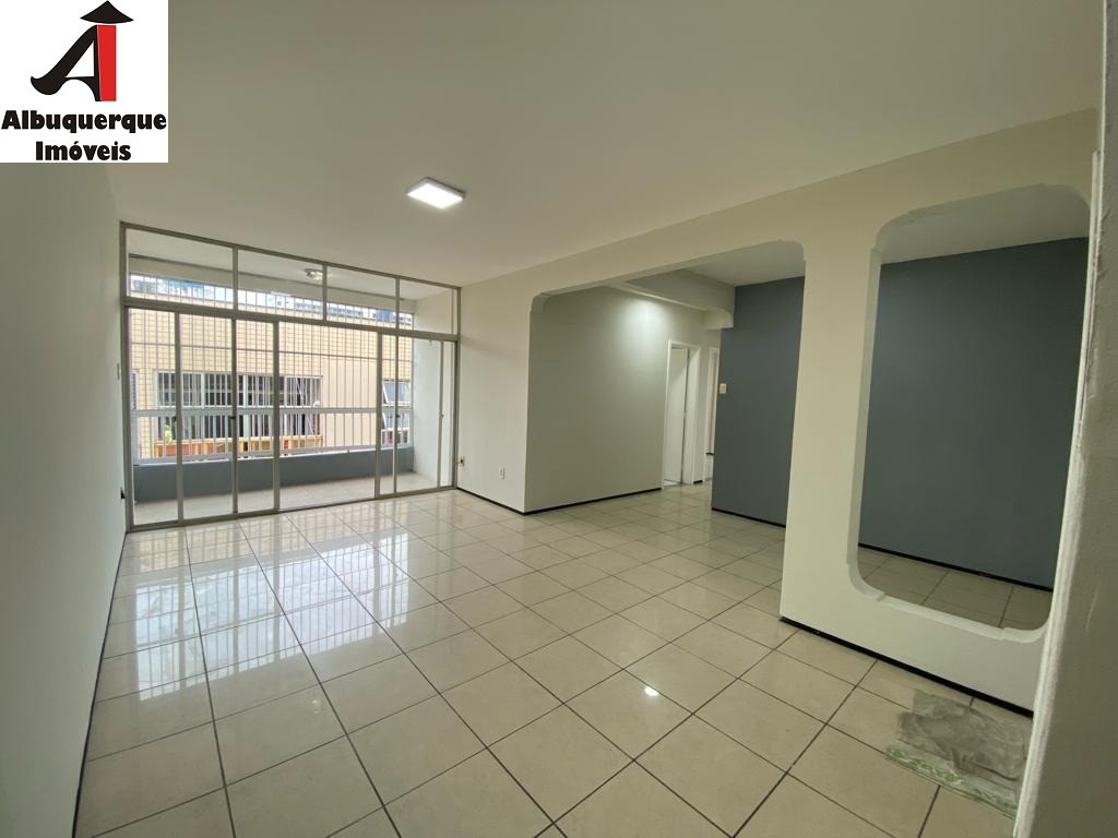 Apartamento à venda com 2 quartos, 89m² - Foto 1