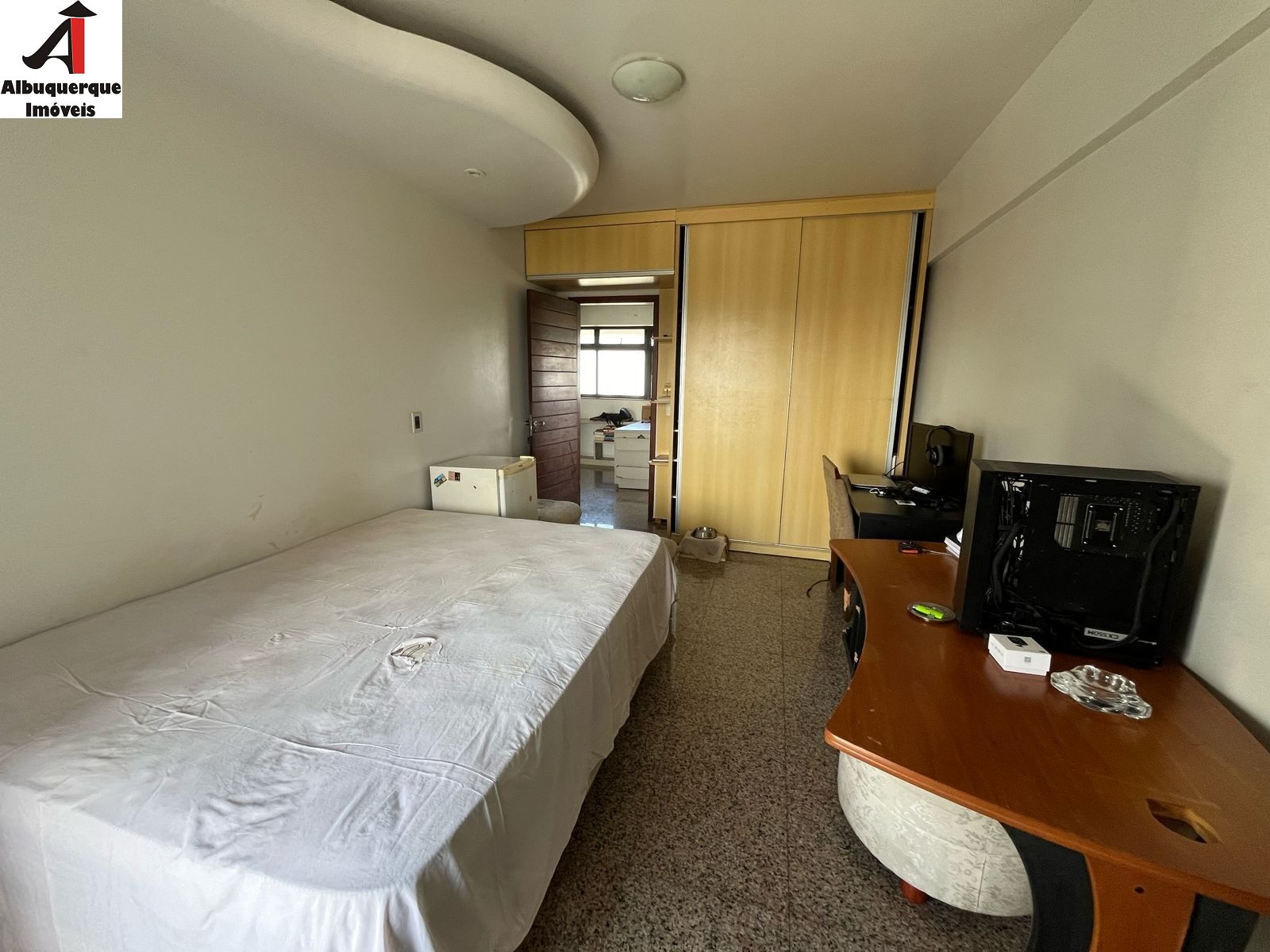 Apartamento à venda com 4 quartos, 333m² - Foto 15