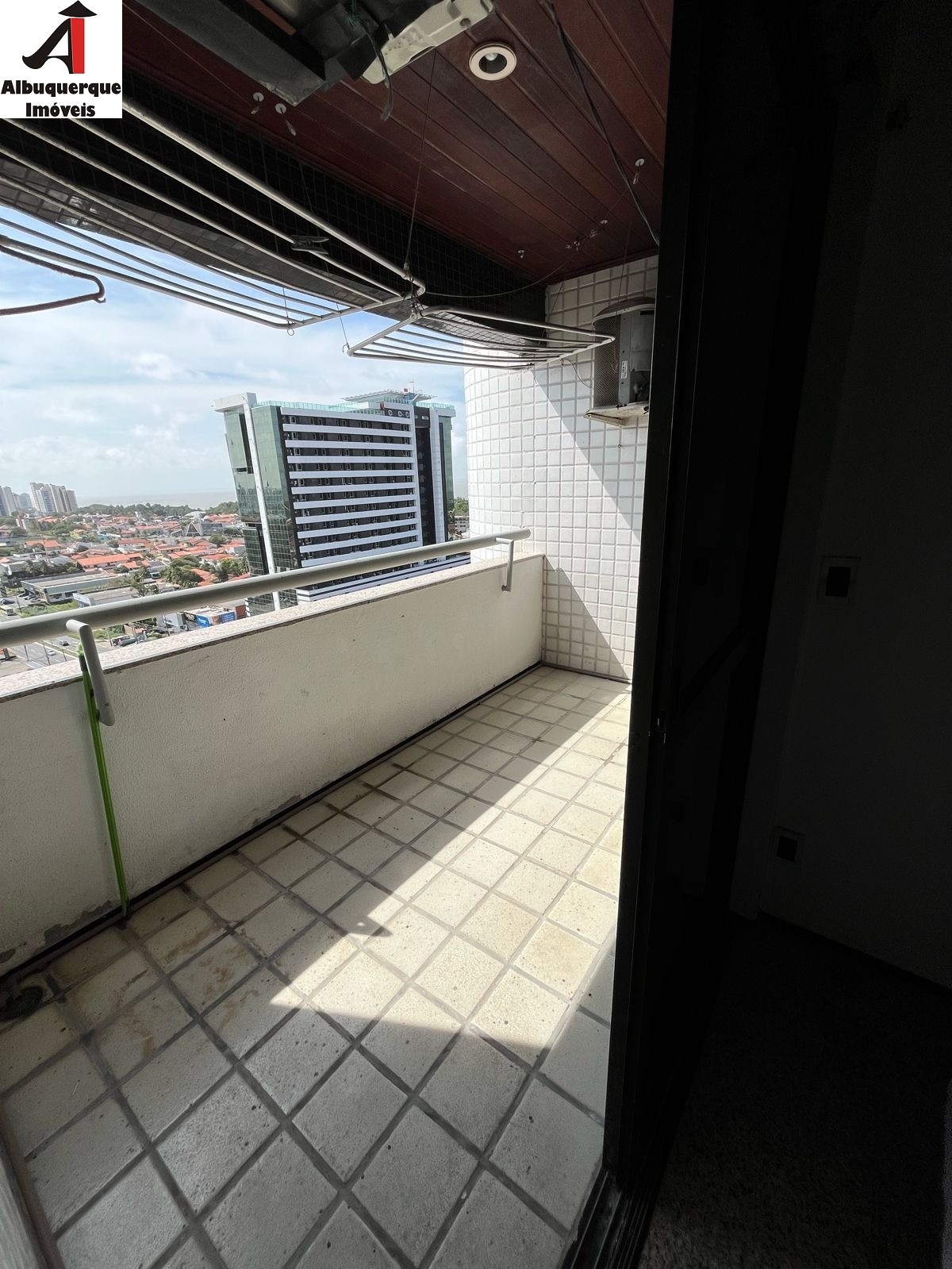 Apartamento à venda com 4 quartos, 333m² - Foto 17