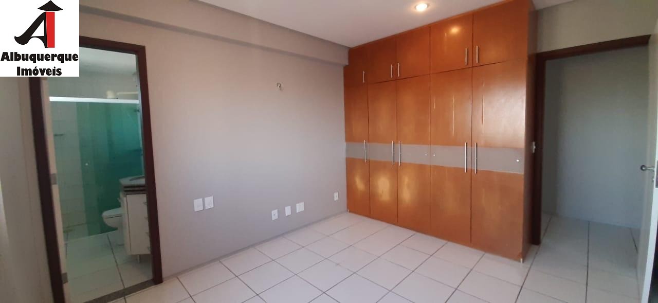 Apartamento à venda com 4 quartos, 217m² - Foto 17