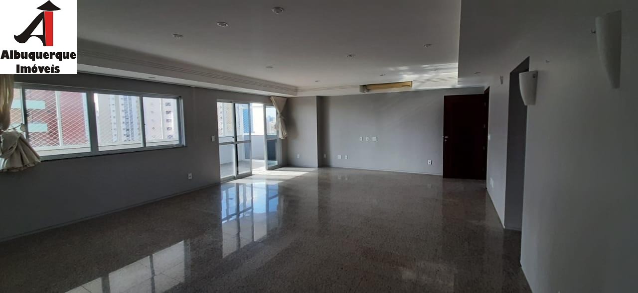 Apartamento à venda com 4 quartos, 217m² - Foto 11