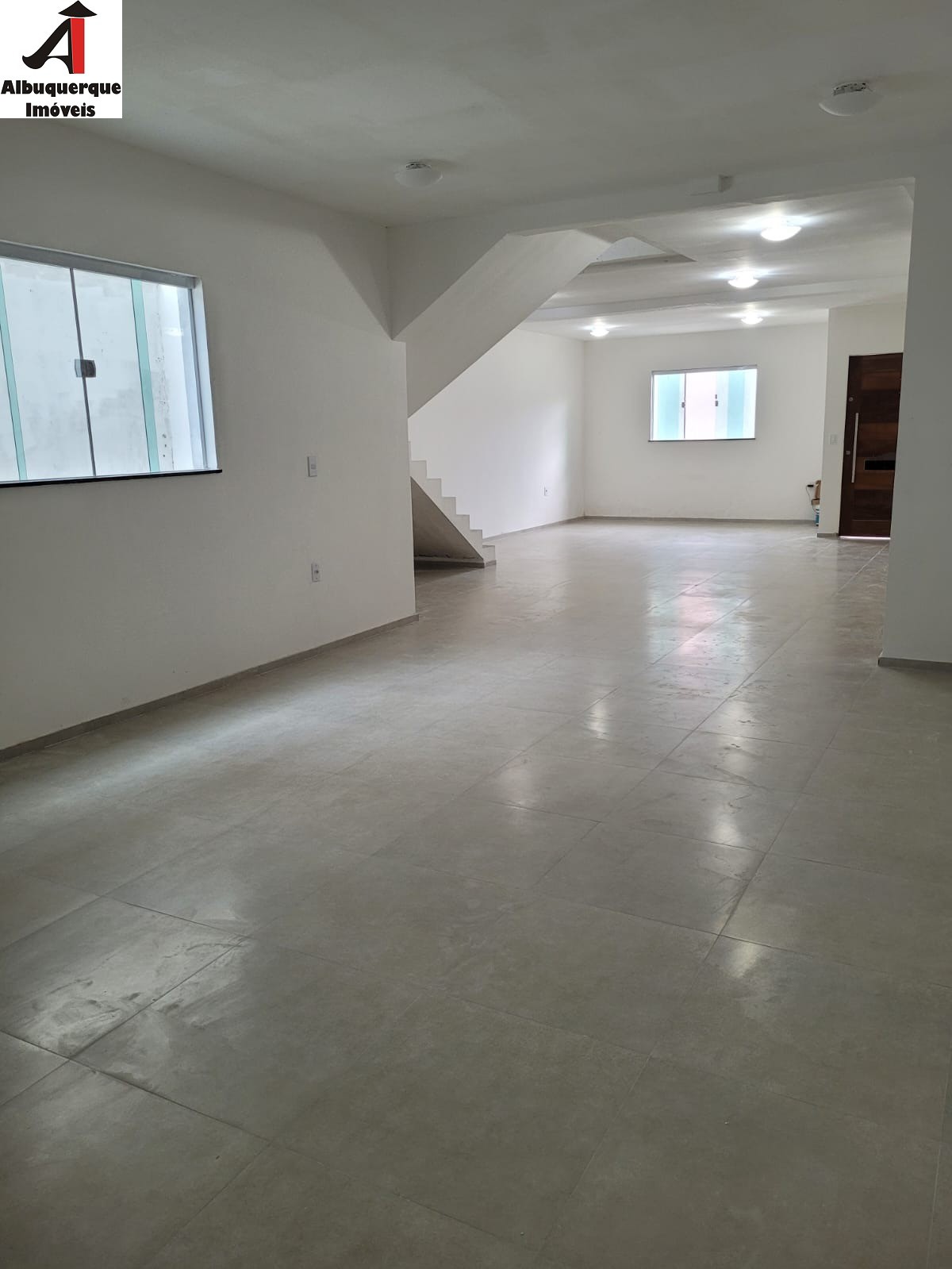 Casa à venda e aluguel com 5 quartos, 360m² - Foto 5